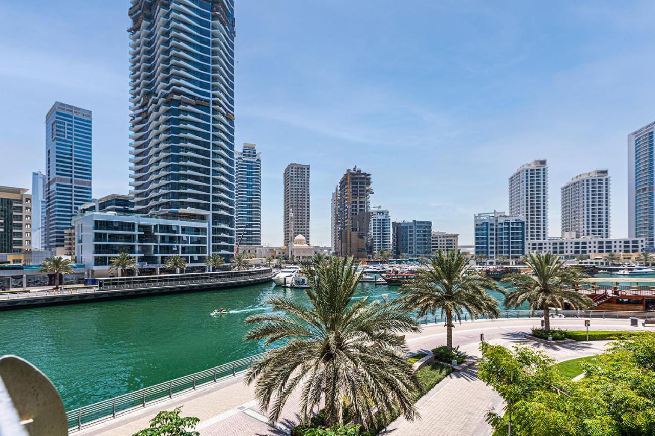 Sparkle Tower, Dubai Marina Exterior photo