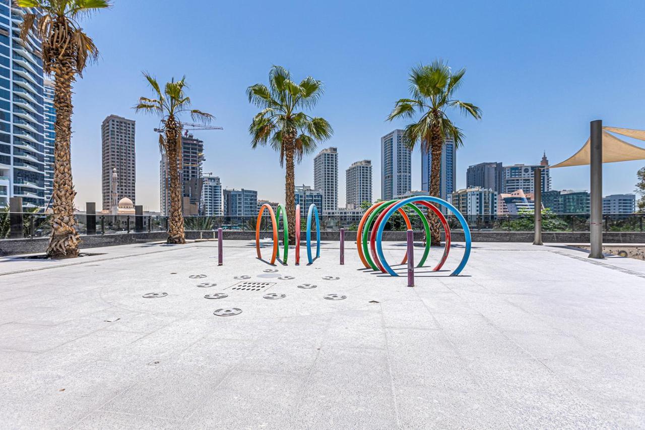 Sparkle Tower, Dubai Marina Exterior photo