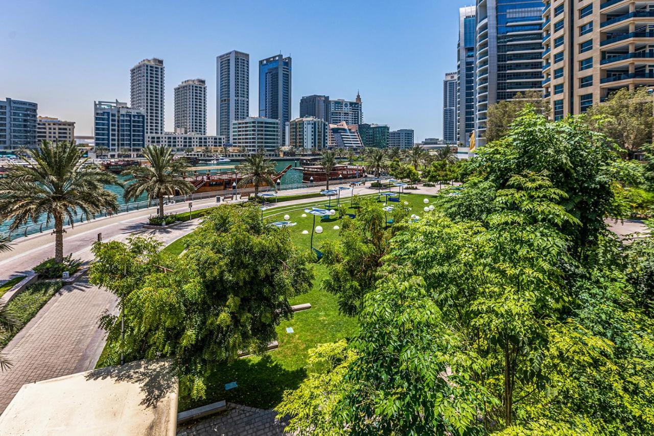 Sparkle Tower, Dubai Marina Exterior photo